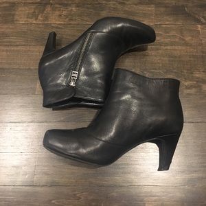 Easy Spirit Black Leather Booties